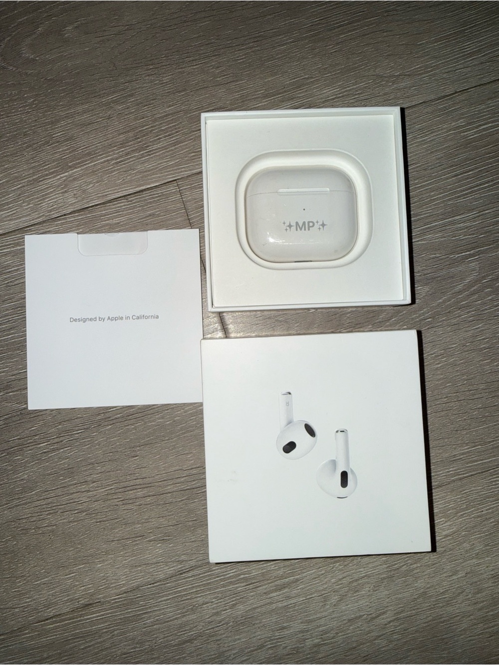 Apple AirPods with Charging Case - White 3rd gen
